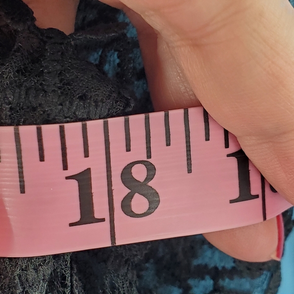 Lulumari black lace sheer long sleeve top - Picture 10 of 11